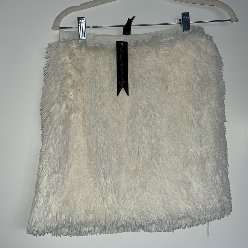 NWT faux fur white mini skirt womens girls costume festive cosplay furry fuzzy